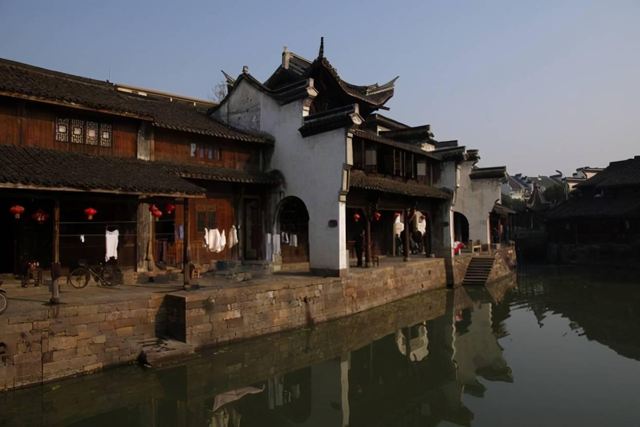 探寻奇妙世界,来下列算式中,得数比二大的是() A.1÷0.5 B.1÷0.49 C.1÷0.51?问答交流吧!